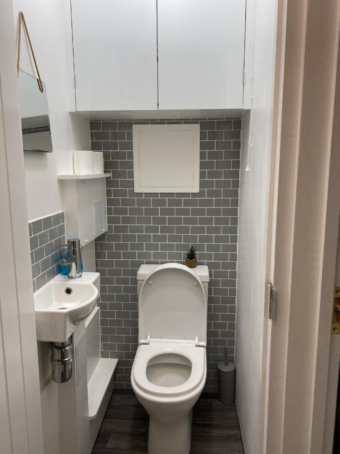 London Rooms With Free Parking 134 Edgware Exterior photo